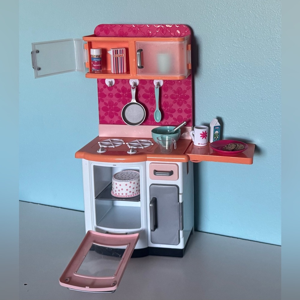 Journey Girl kitchen set